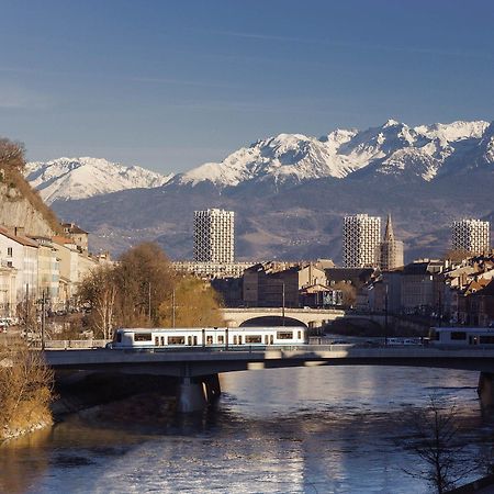 Ibis Grenoble Gare Hotel Exterior foto