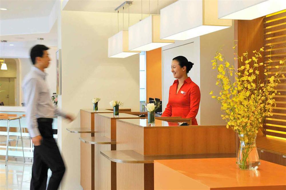 Ibis Grenoble Gare Hotel Exterior foto