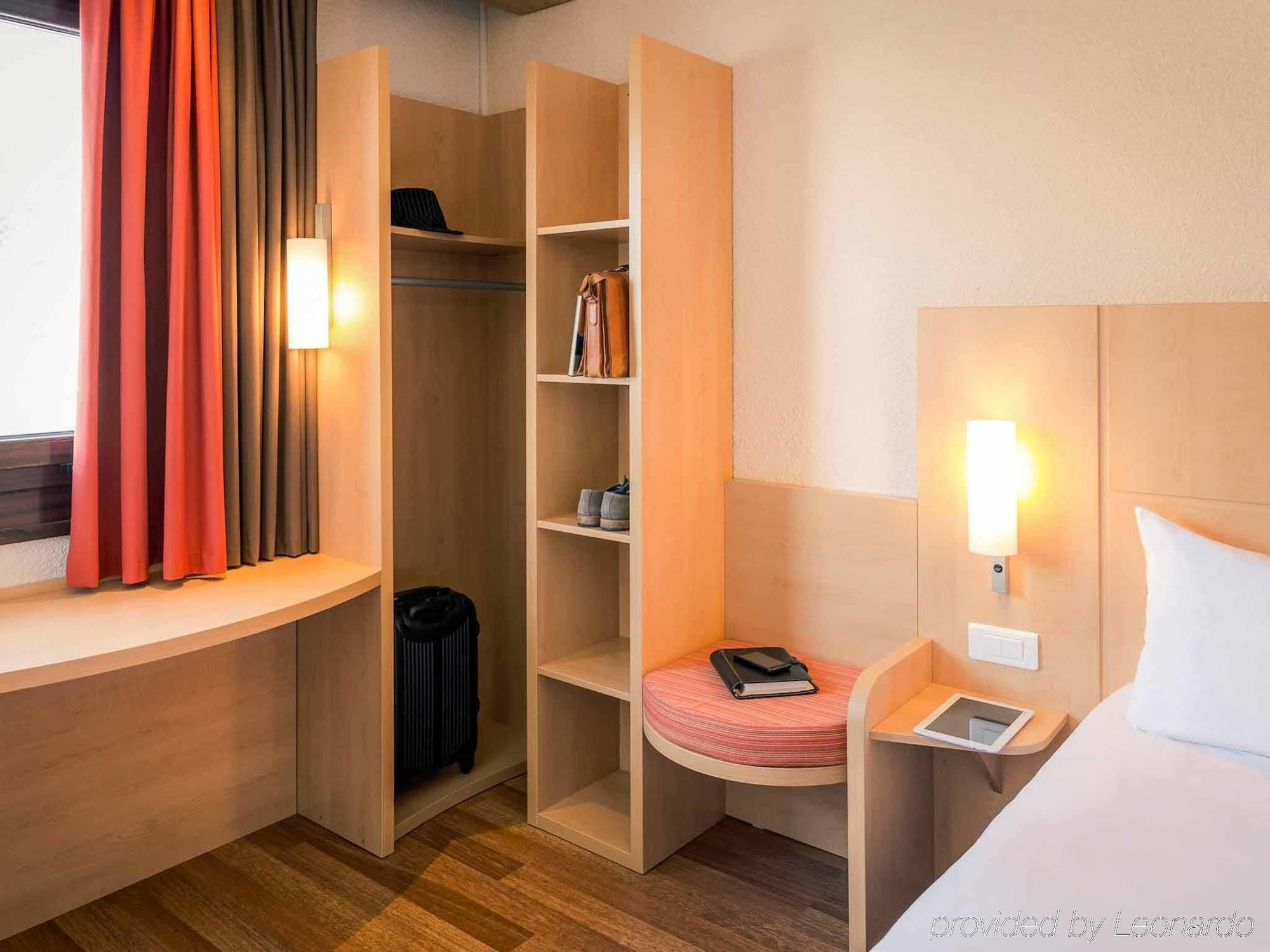 Ibis Grenoble Gare Hotel Exterior foto
